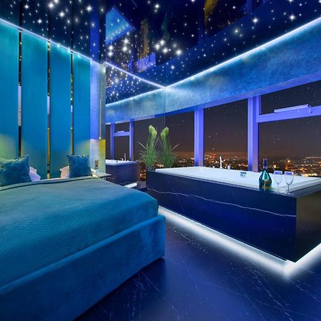 Apartamenty Sky Tower Z Jakuzzi Przy Oknie Вроцлав Екстериор снимка
