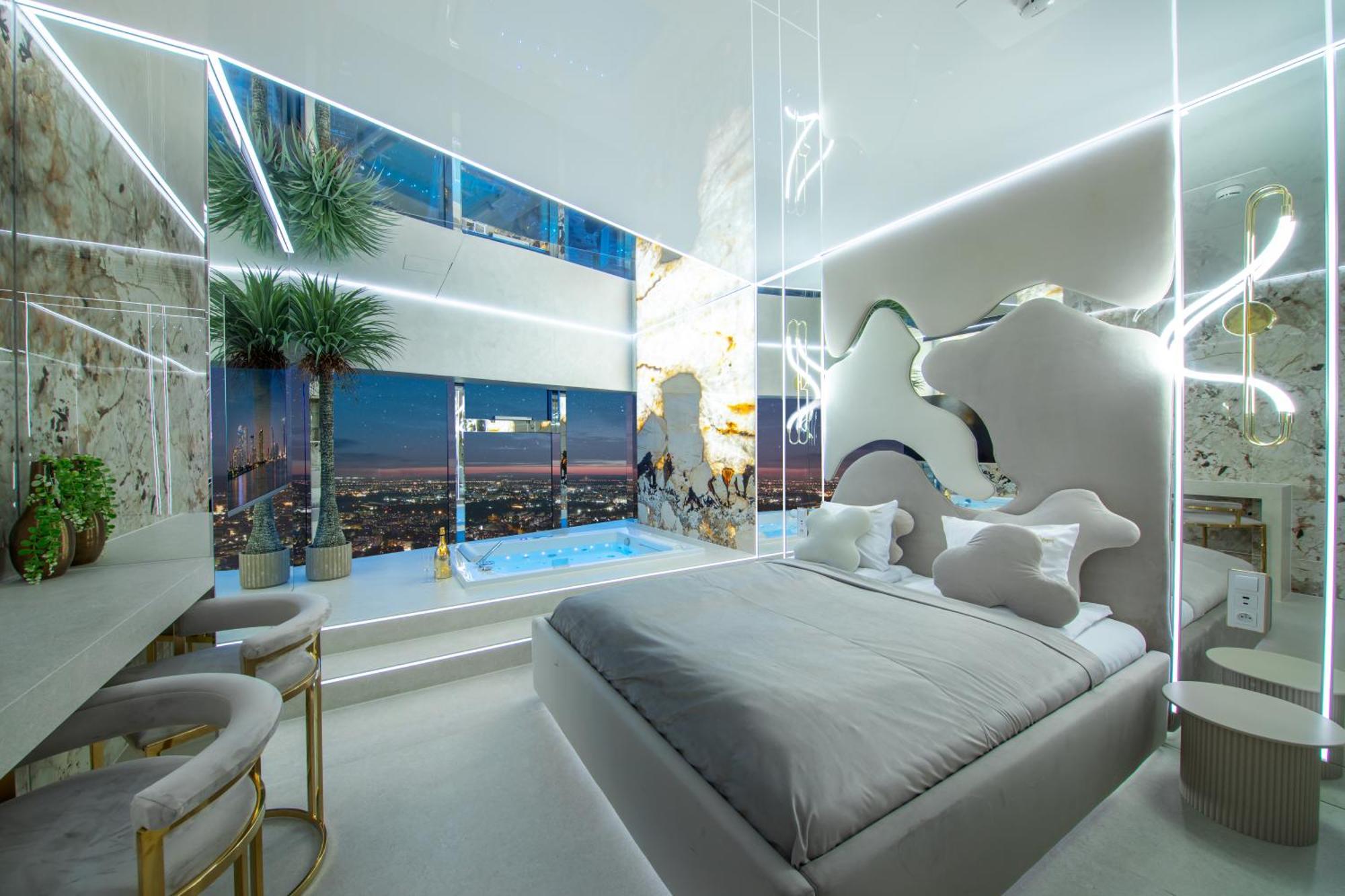 Apartamenty Sky Tower Z Jakuzzi Przy Oknie Вроцлав Екстериор снимка