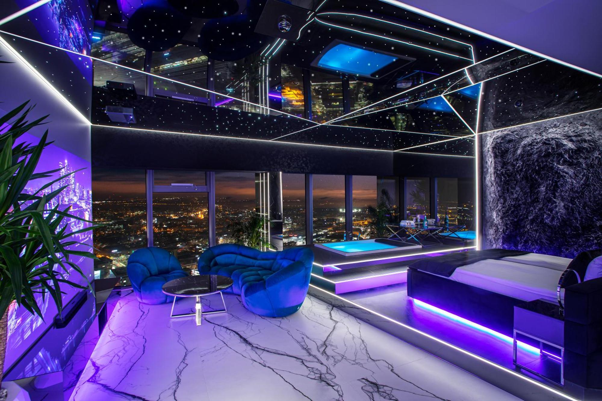 Apartamenty Sky Tower Z Jakuzzi Przy Oknie Вроцлав Екстериор снимка