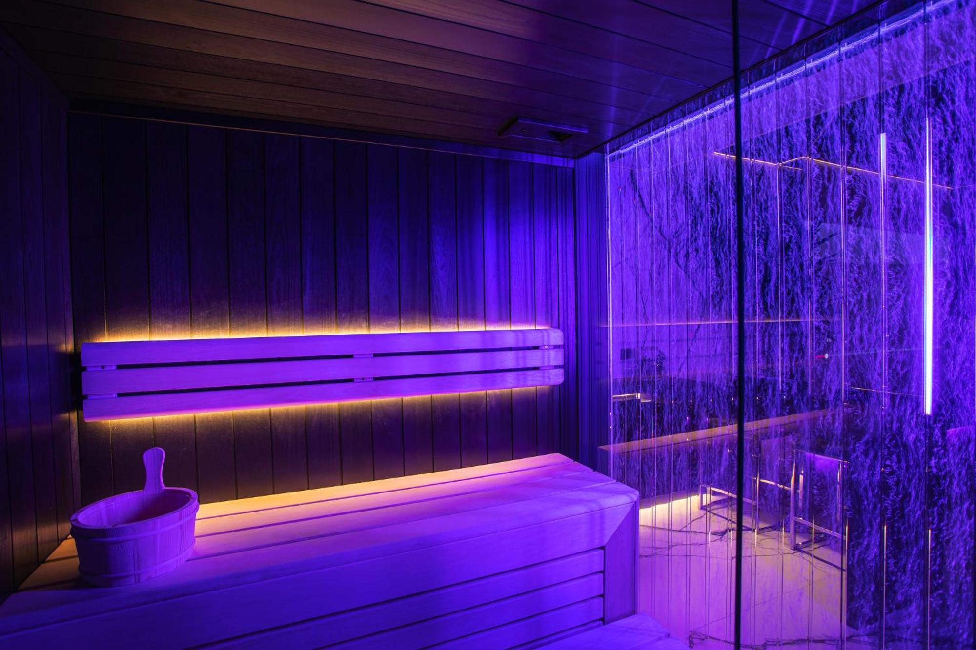 Apartamenty Sky Tower Z Jakuzzi Przy Oknie Вроцлав Екстериор снимка