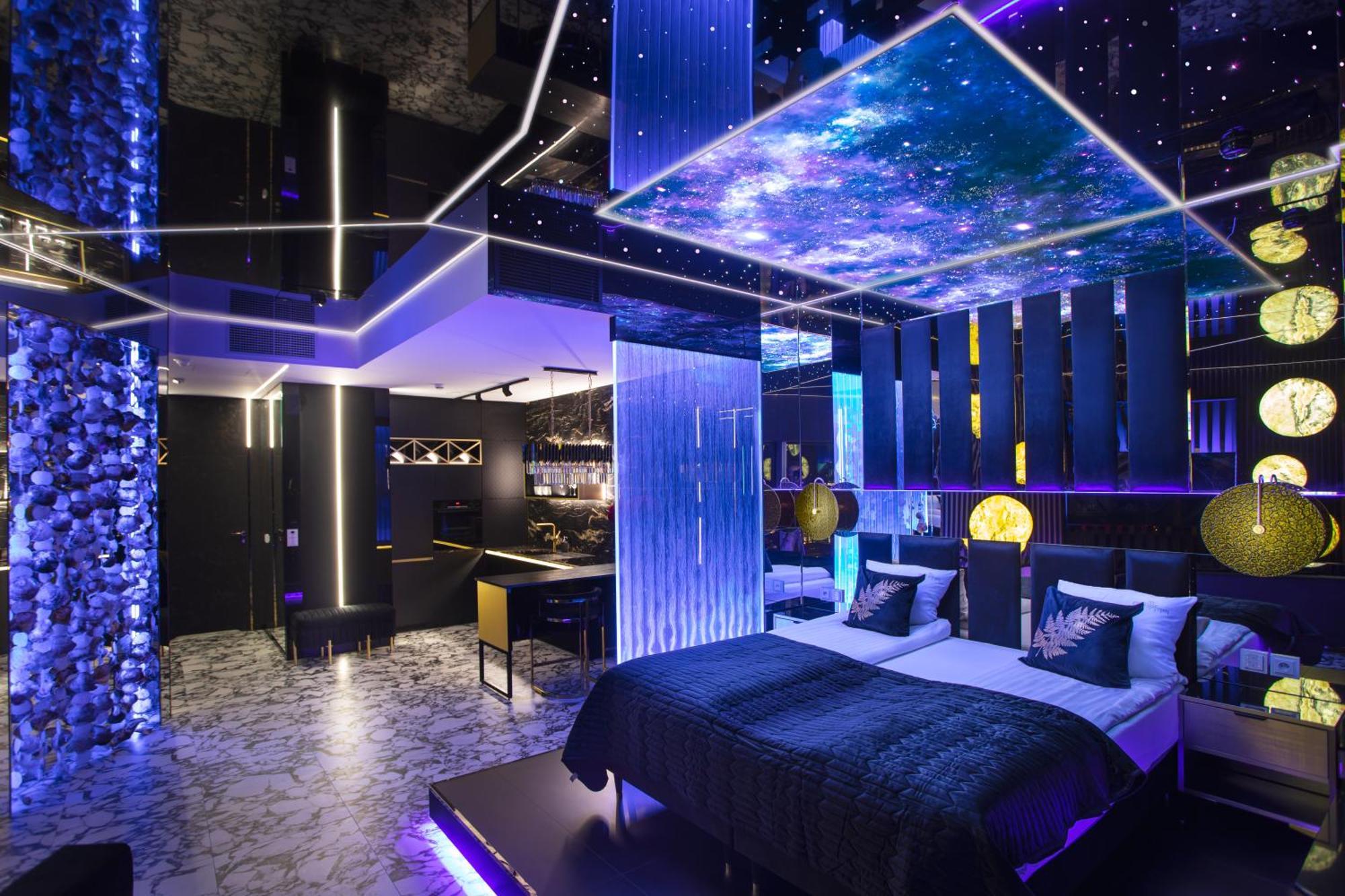 Apartamenty Sky Tower Z Jakuzzi Przy Oknie Вроцлав Екстериор снимка