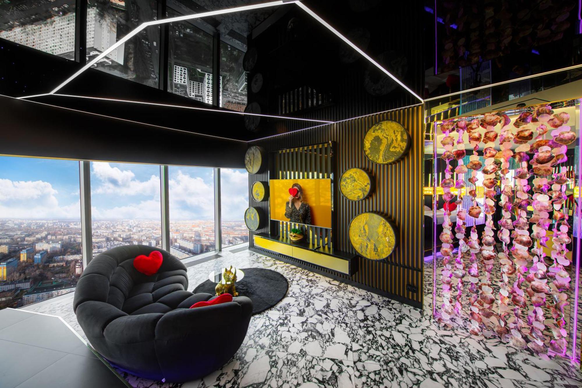 Apartamenty Sky Tower Z Jakuzzi Przy Oknie Вроцлав Екстериор снимка