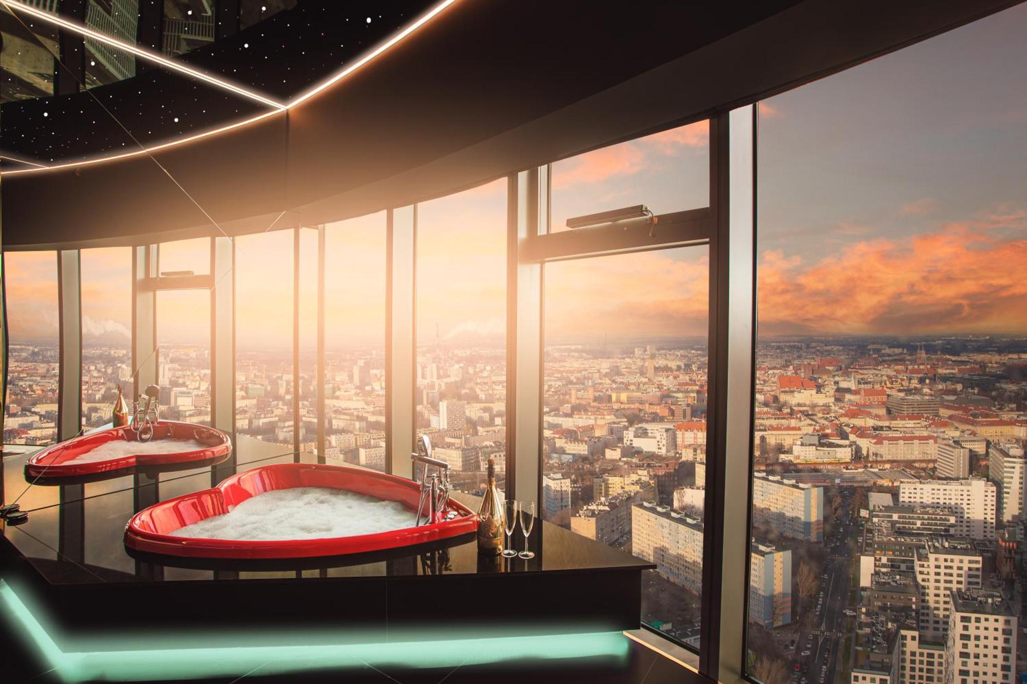 Apartamenty Sky Tower Z Jakuzzi Przy Oknie Вроцлав Екстериор снимка